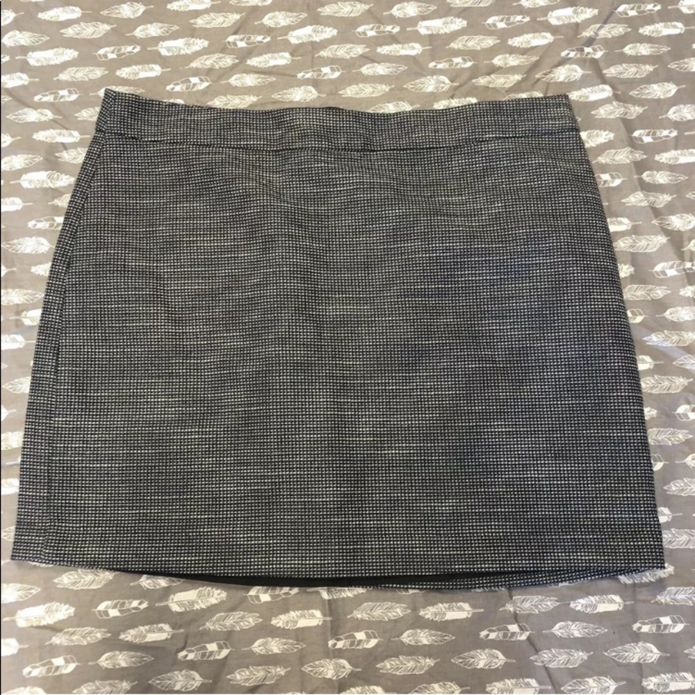 GAP SIZE 10 SKIRT